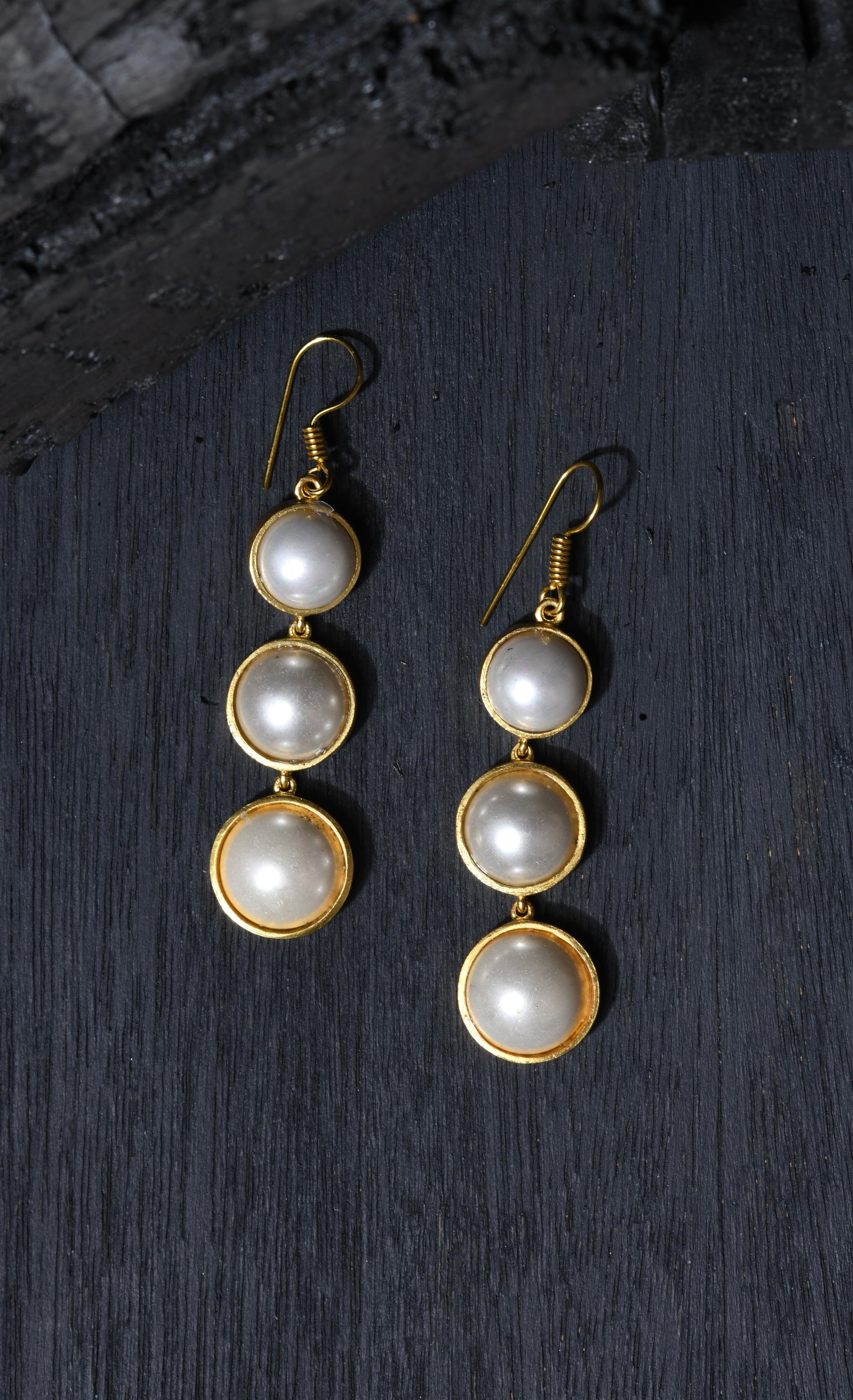 Glimmer Pearl Earrings