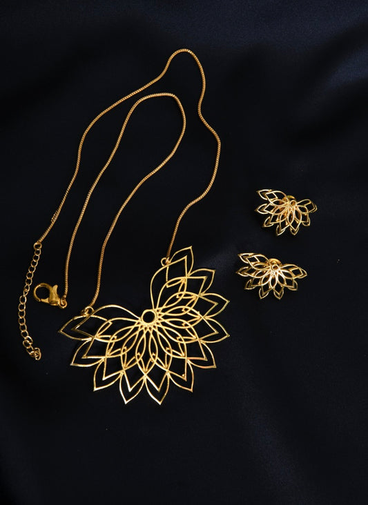 Lotus Bloom Set with Lotus Bloom Ring