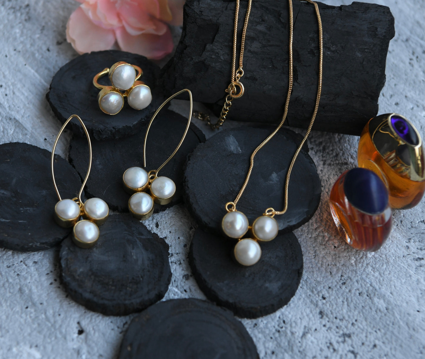 Pearl Affaire Dangler