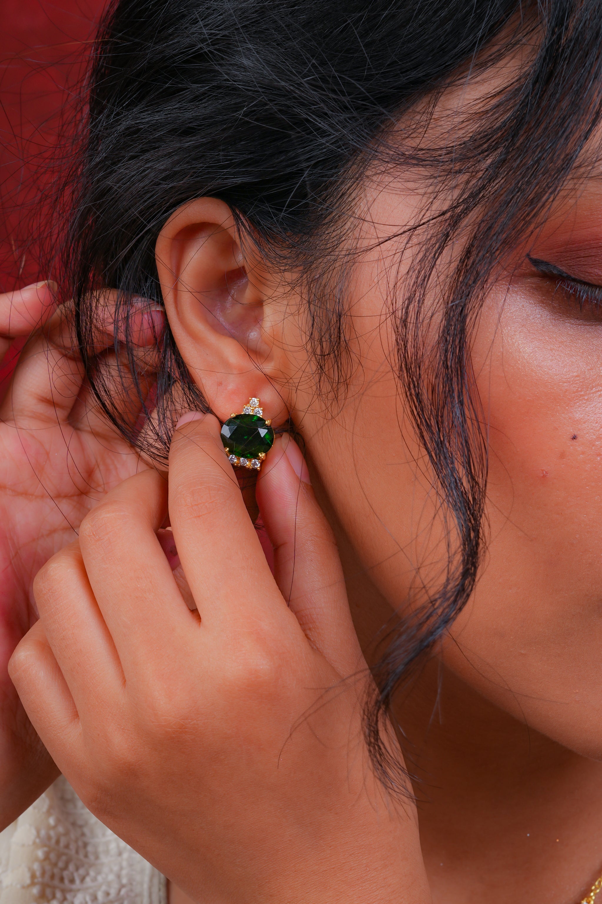 Emerald Enigma Set: Captivating Elegance By Totapari Jewellery