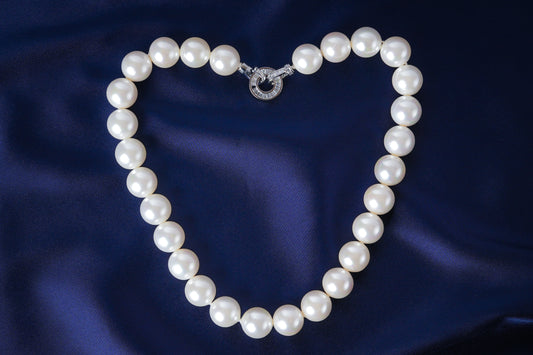 Vanilla Pearls Necklace (14 mm)