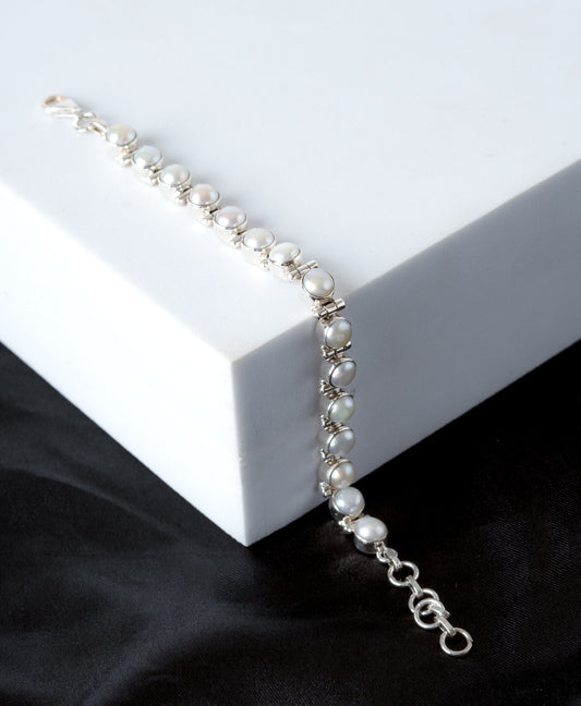 Harmony Pearl Bracelet