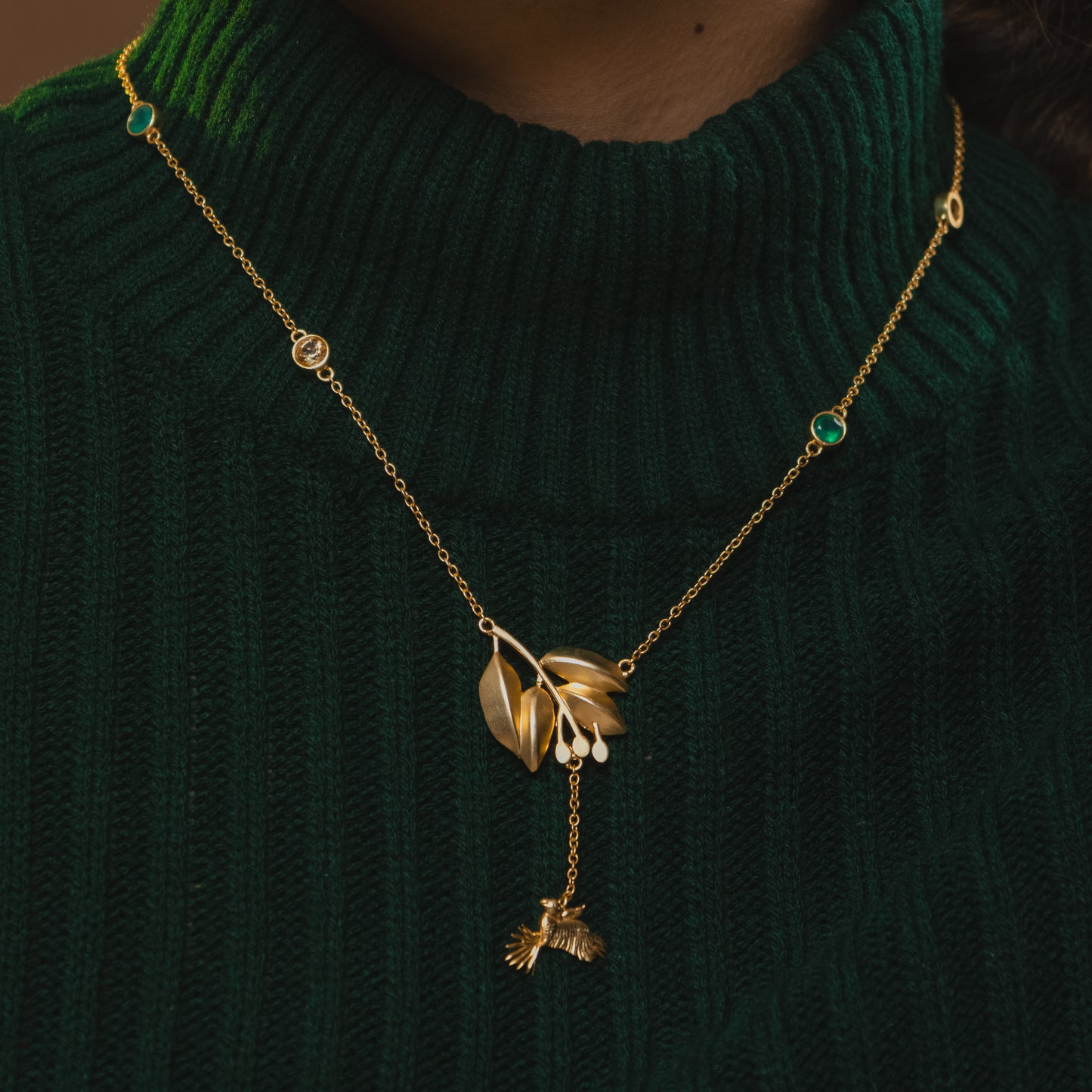 Corbett Mahua Leaf And Parrot Pendant