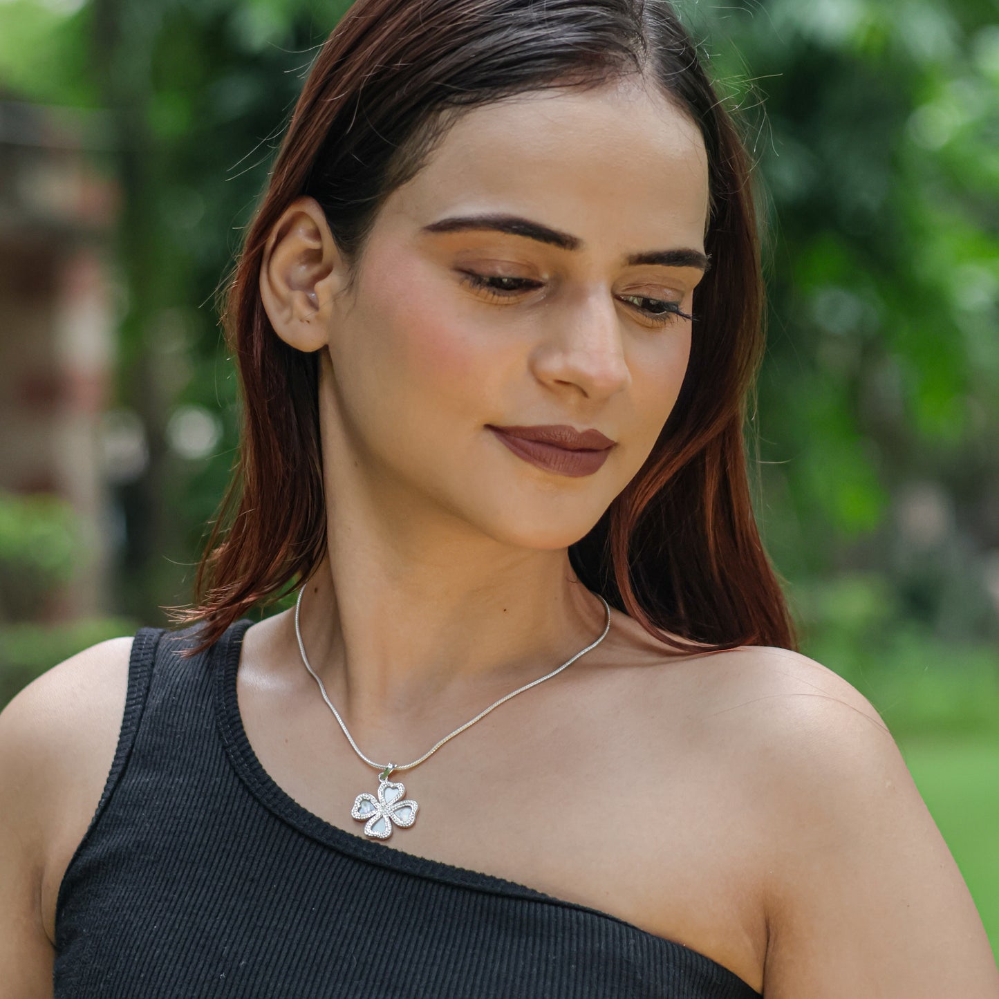 Clover Leaf Silver MOP Pendant