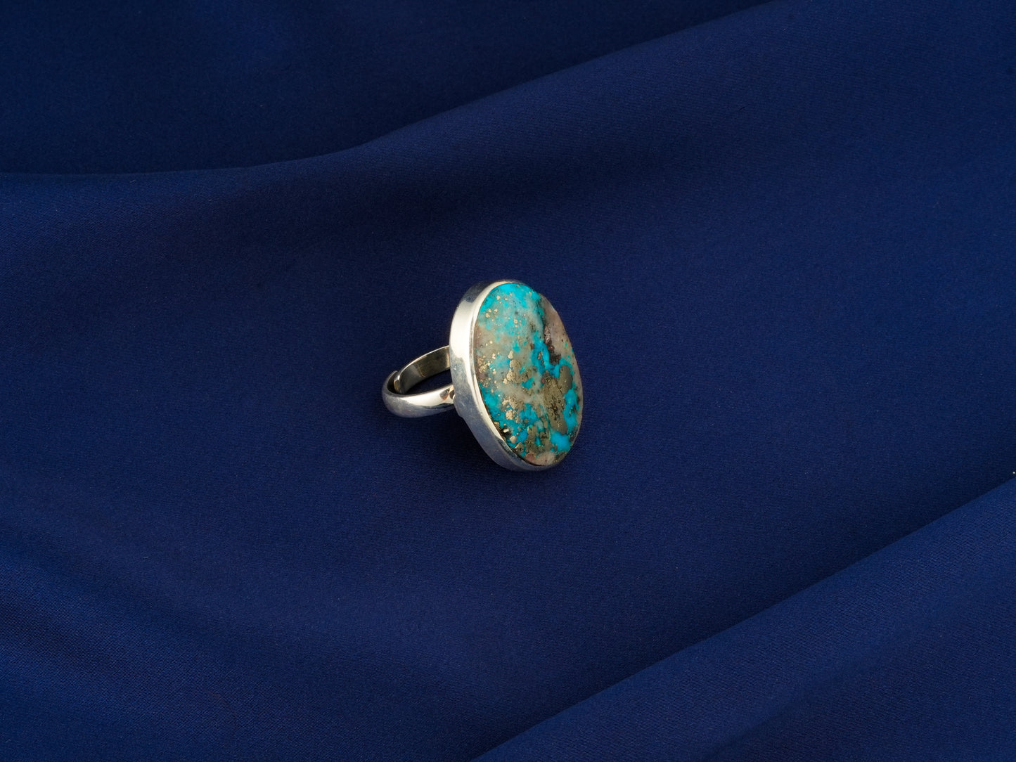 Oval Turquoise Ring