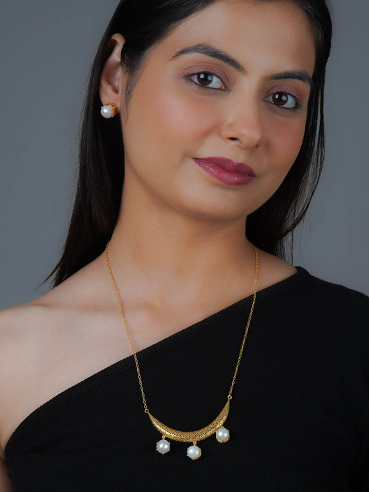 Petite Pearl Set with Pearl Studs