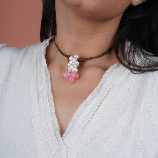 Peach And Pearls Bunch Leather Necklace