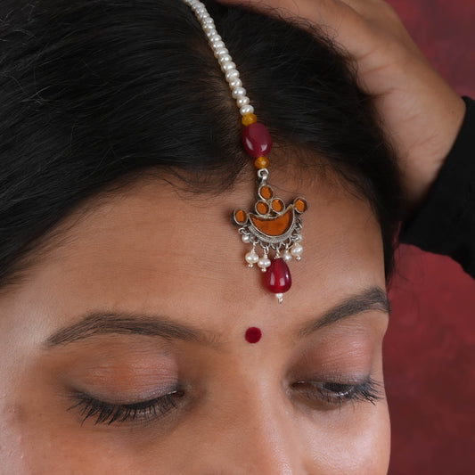 Madhu Chandrika Pearl Silver Maang Tikka