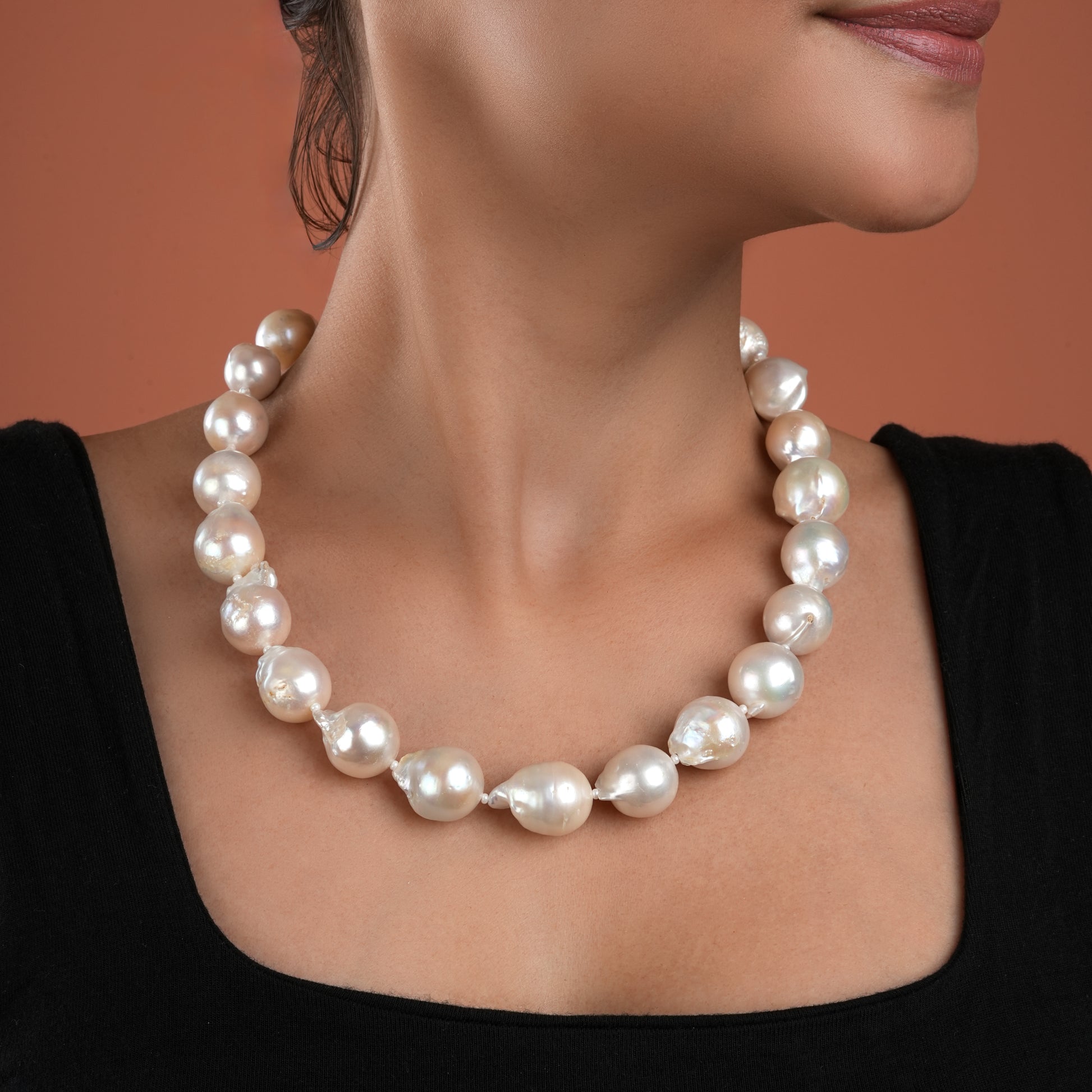 Classic Baroque Pearls Necklace