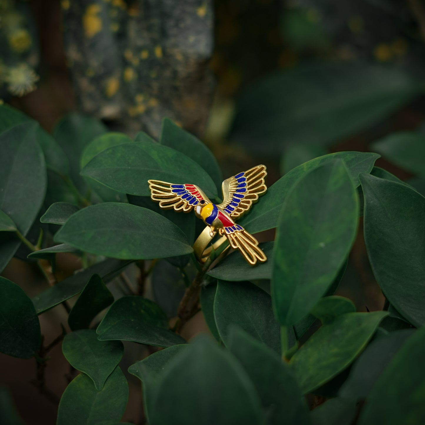 Corbett Plum Head Parrot Ring