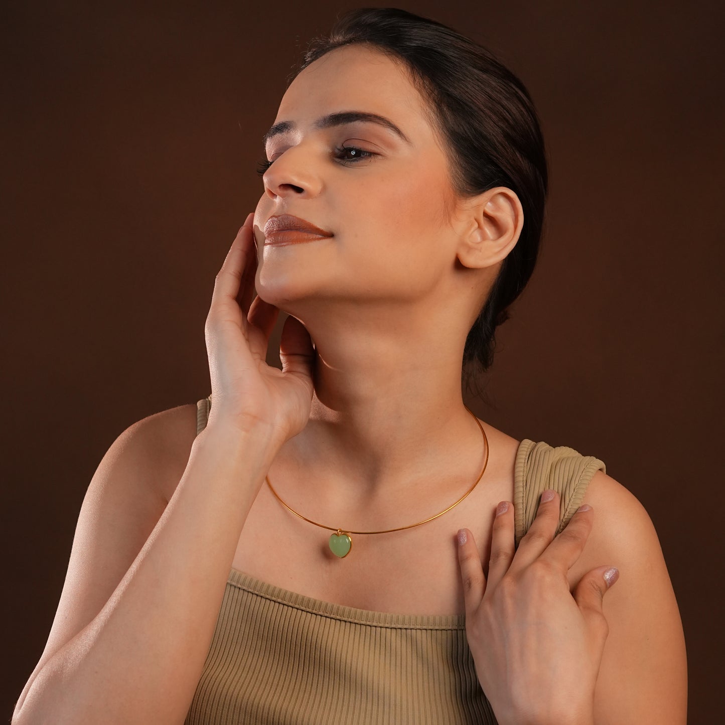 Chalcedony Heart Hasli Necklace
