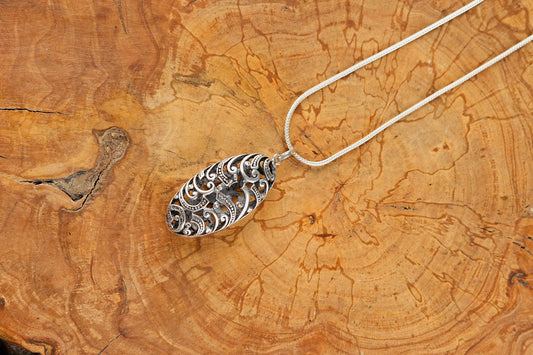 Arabian Lattice Silver Pendant