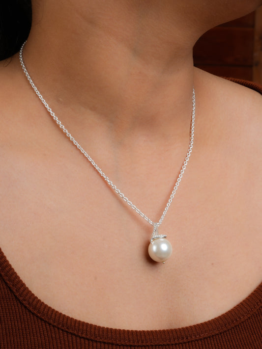 Classique CZ and Pearl Silver Pendant