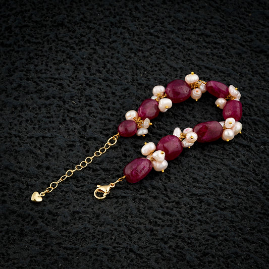 Ruby Coloured Quartz and Fresh Water Pearls Bracelet