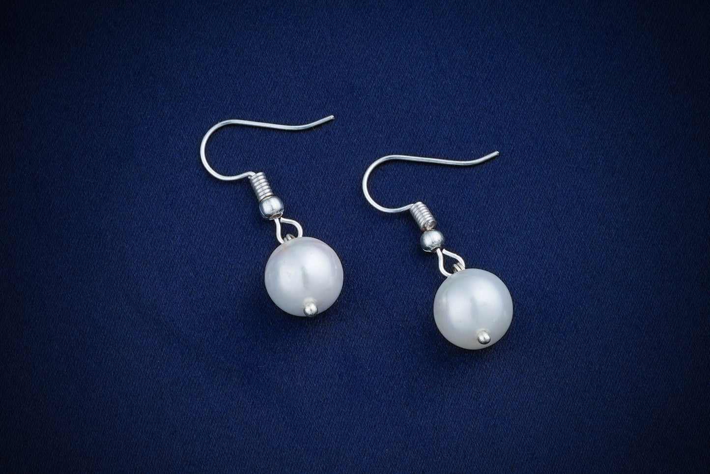 Serene Splendor Pearl Earrings Set