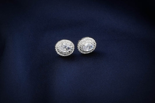 Oval Soliaire Zircon Studs In Silver