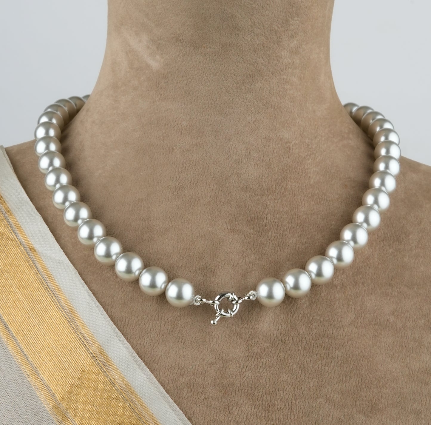 Silver Grey Pearls Necklace Set