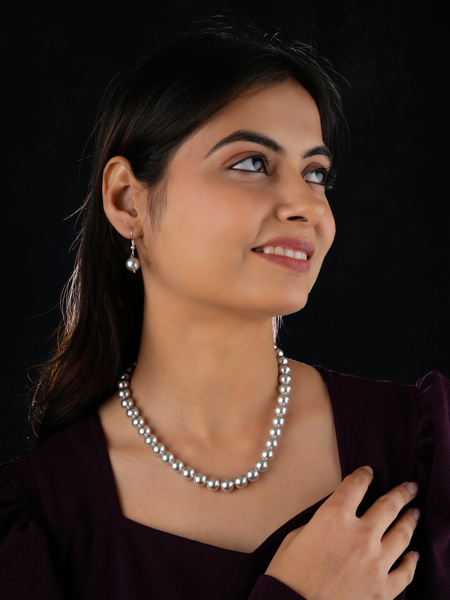 Silver Grey Pearls Necklace Set