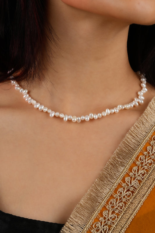 Charming Evelyn Pearl Necklace