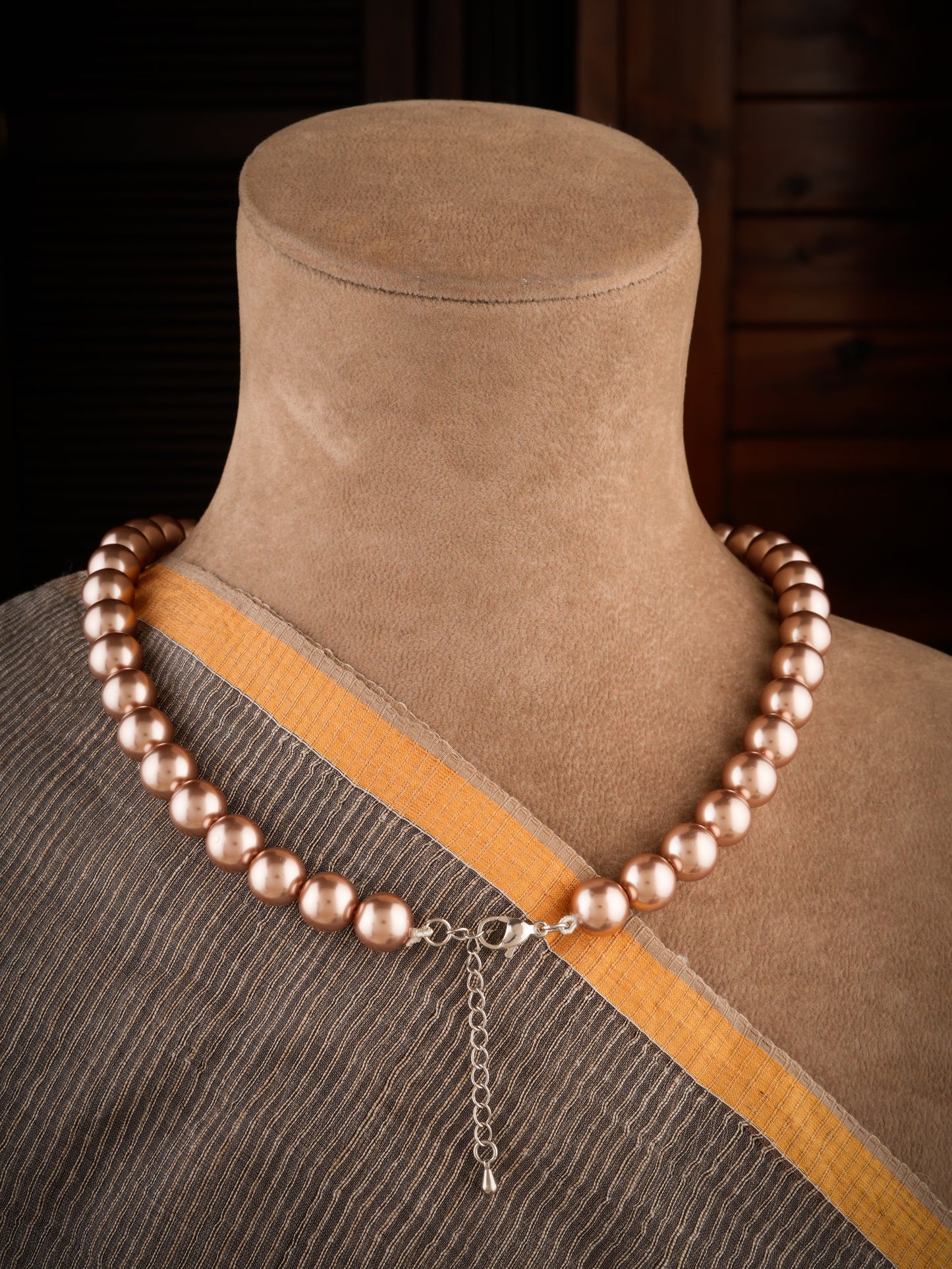 Party Popper Pearl Necklace Set