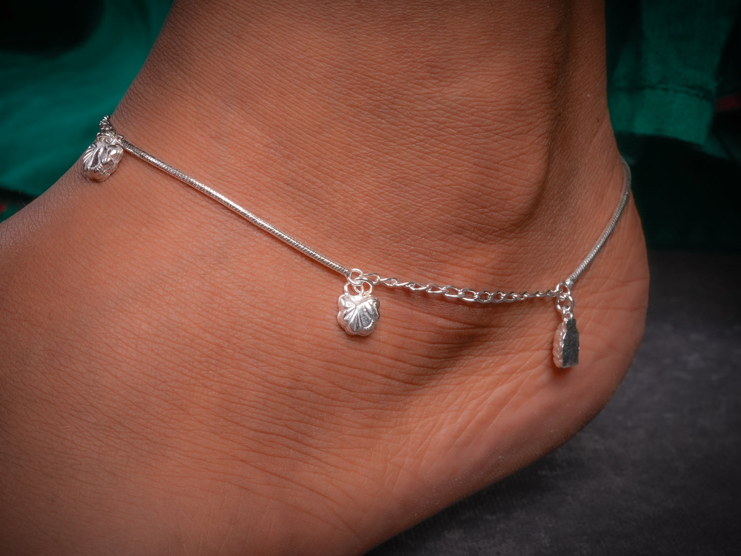 Divya Silver Anklets