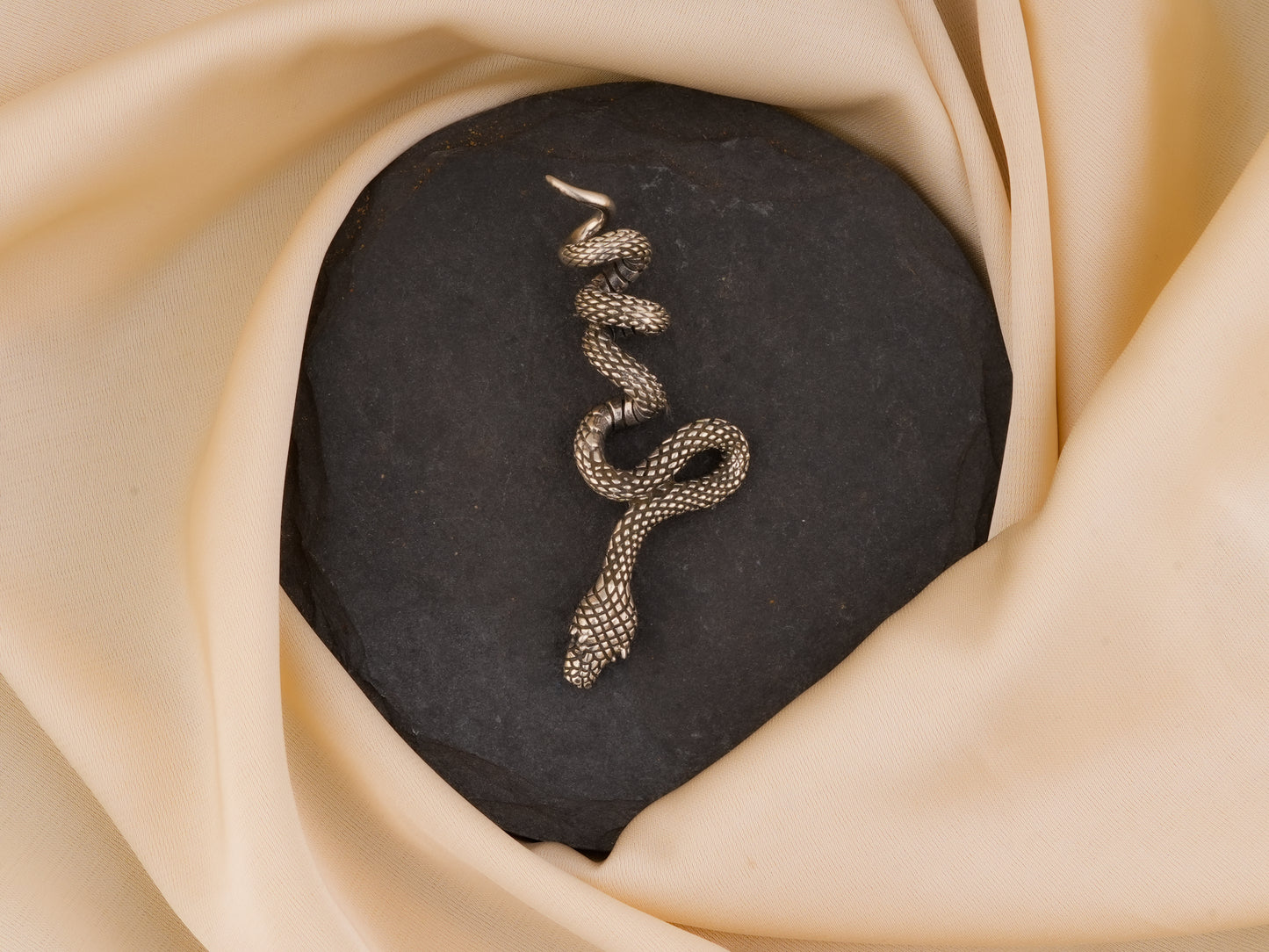 Silver Serpentine Pendant