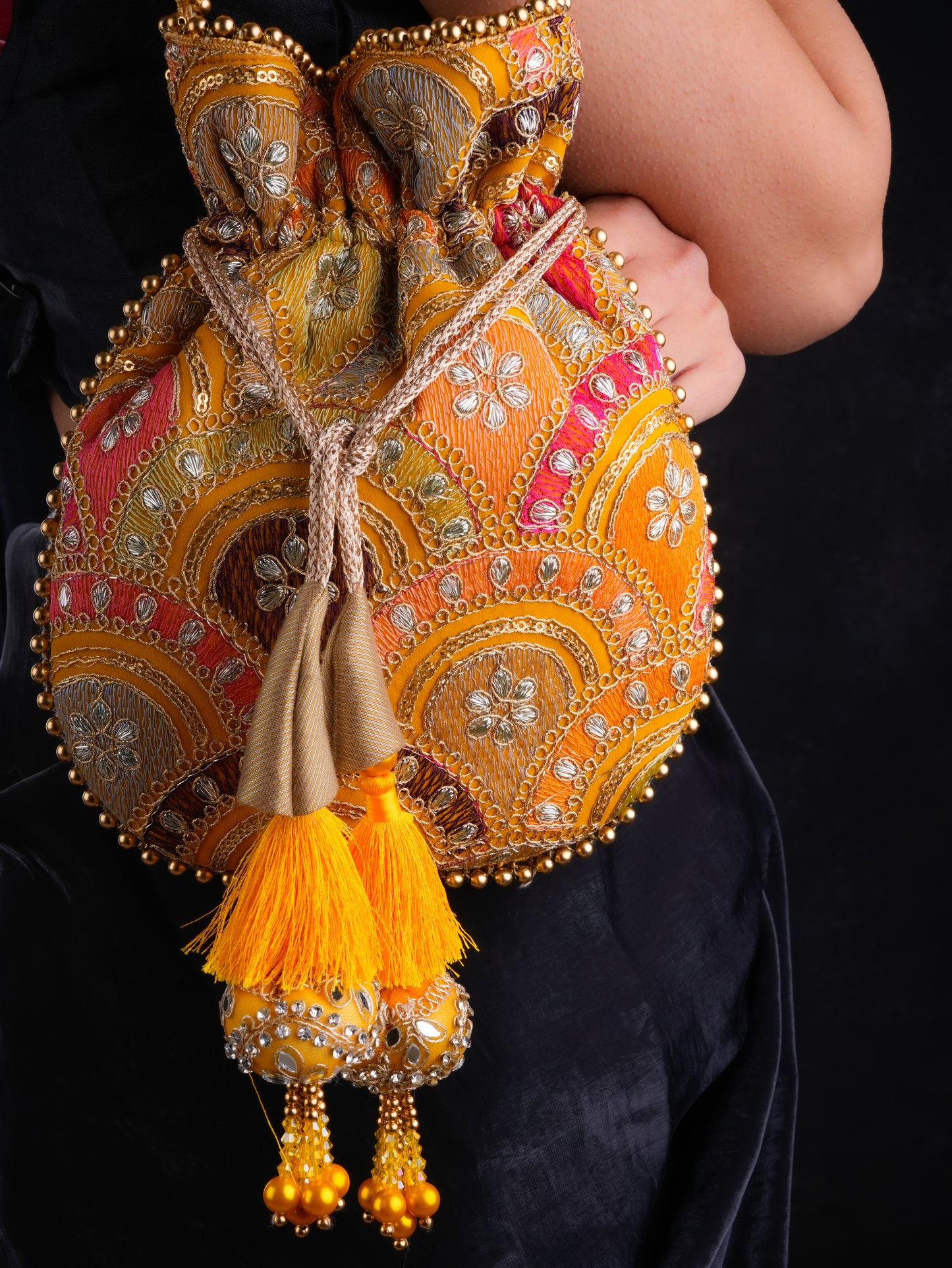 Baagh-e-Noor Potli Bag