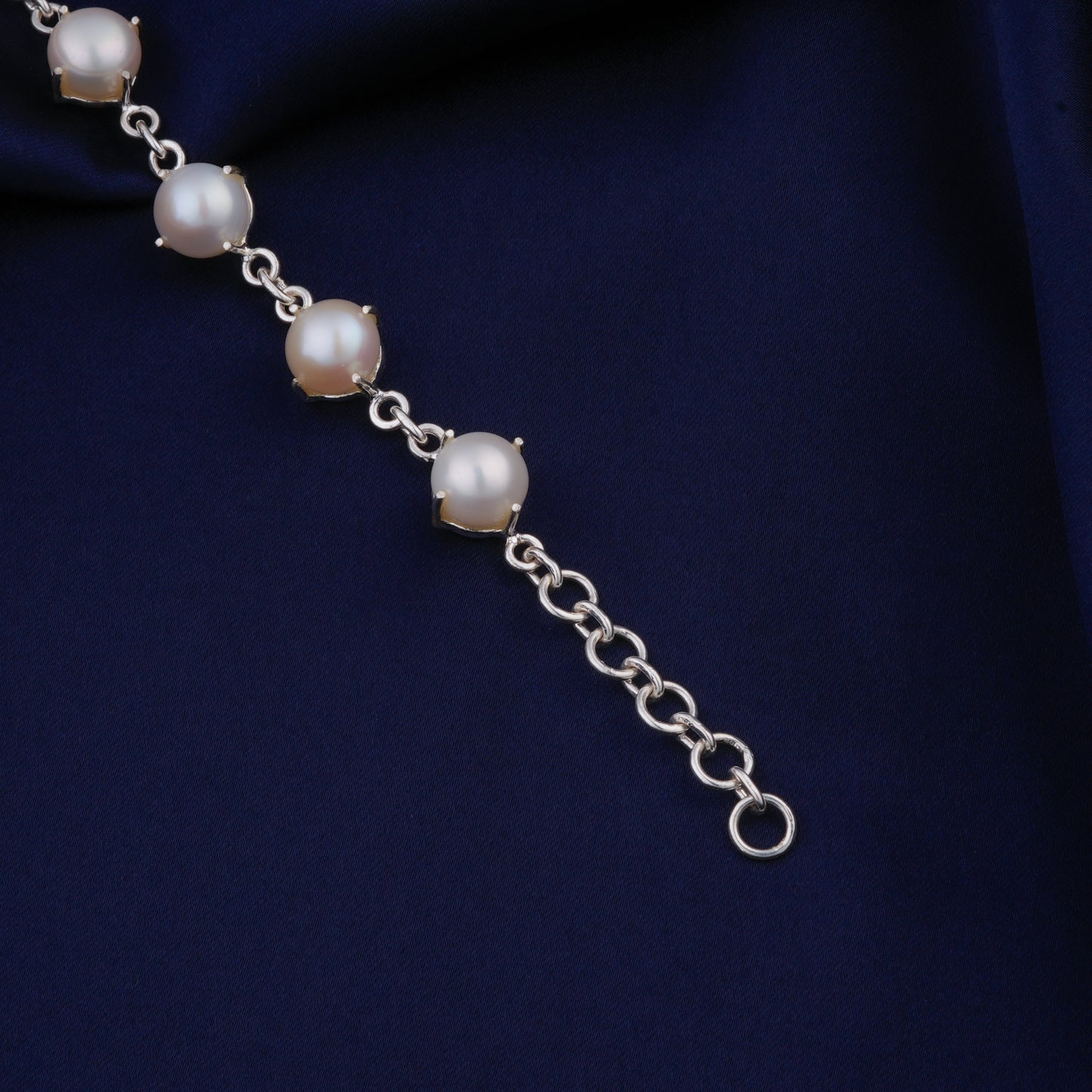 Freshwater Pronged Pearls Bracelet