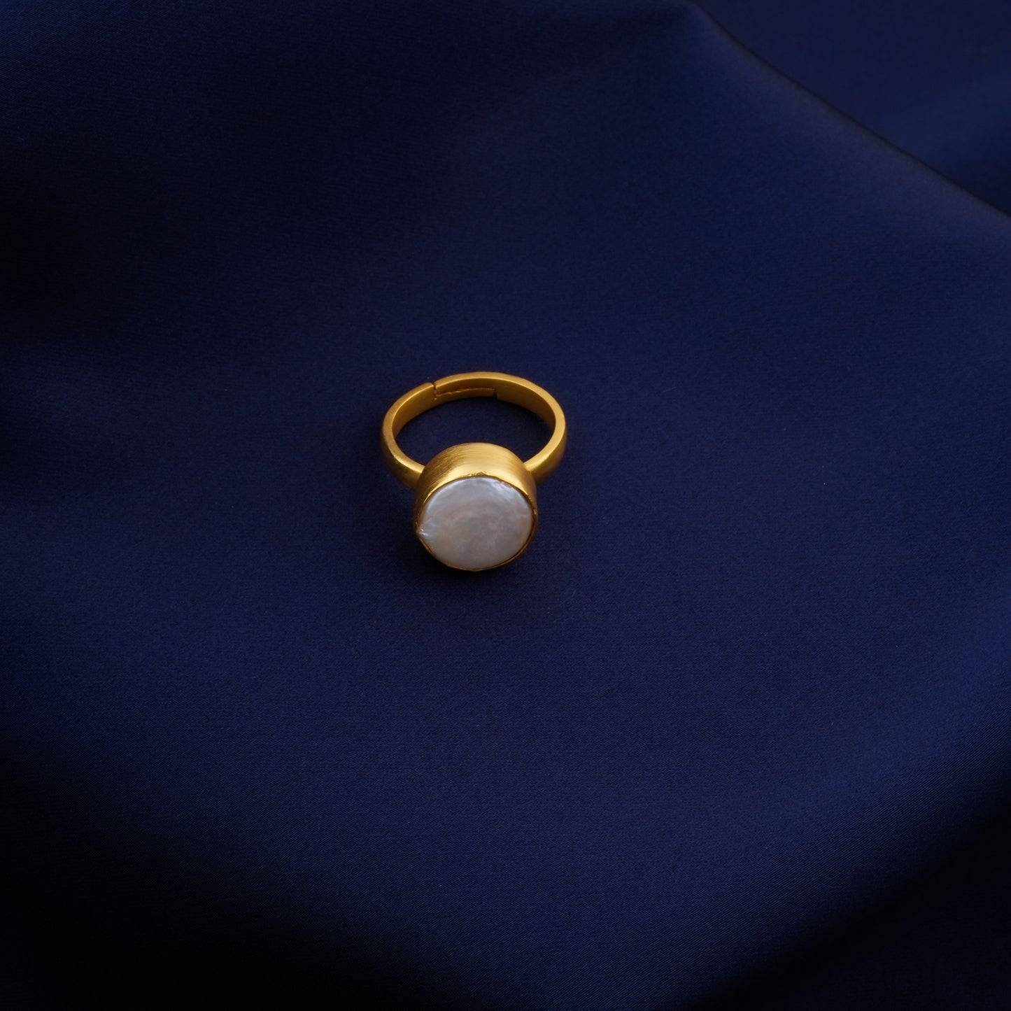 Golden Coin Pearl Ring