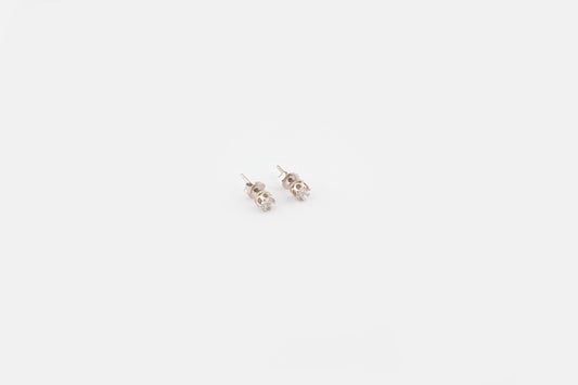 Round Cut Zircon Silver Studs (4mm)