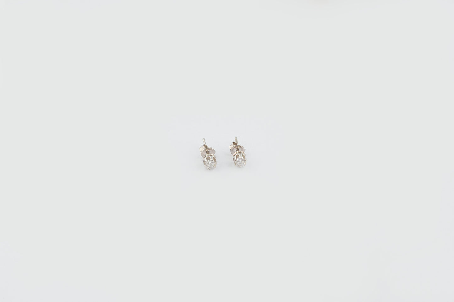 Round Cut Zircon Silver Studs (4mm)