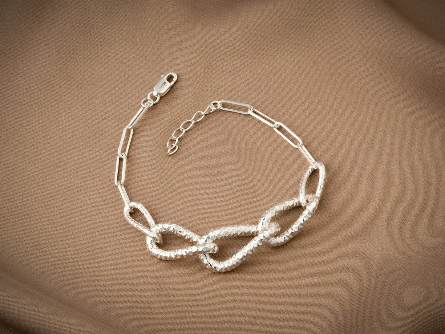 Vogue Link Silver Bracelet For Girls