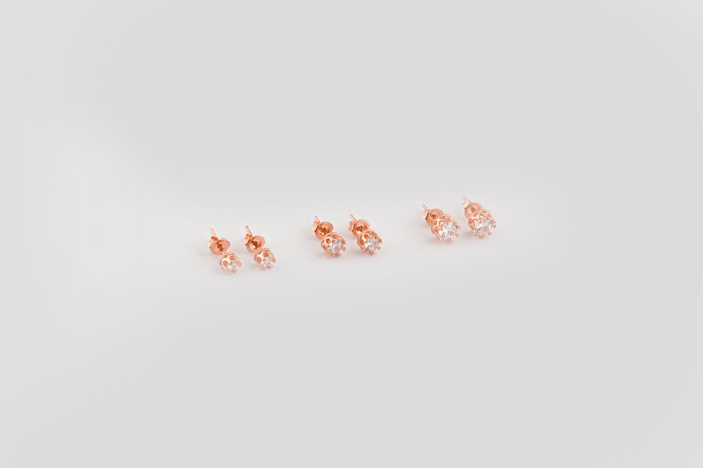 Round Cut Zircon in Silver Studs (Rose Gold)