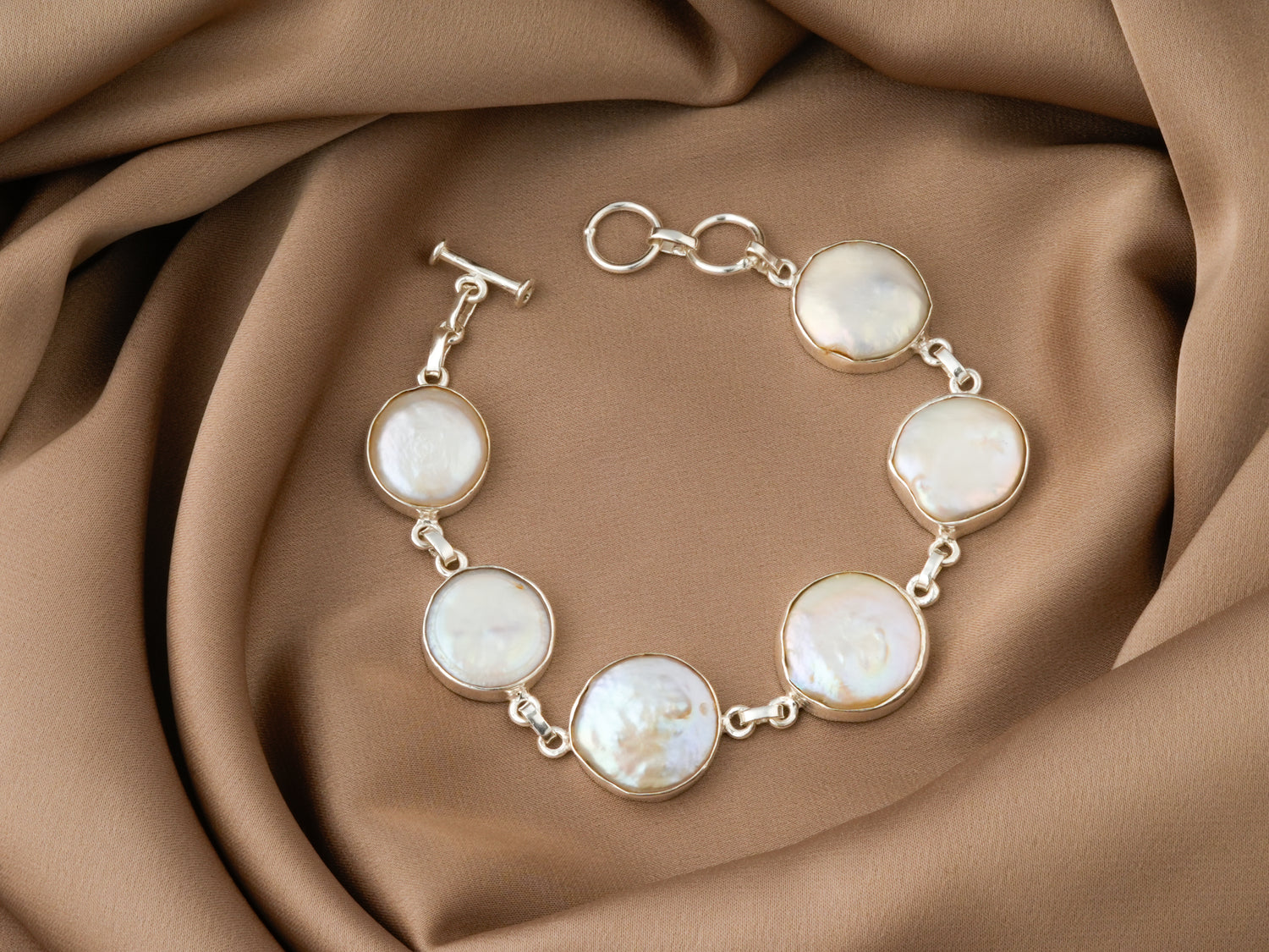Bangles & Bracelets Pearl in Silver