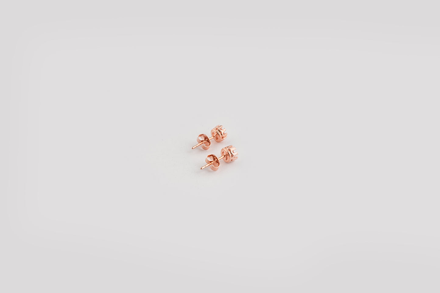 Round Cut Zircon in Silver Studs (Rose Gold)