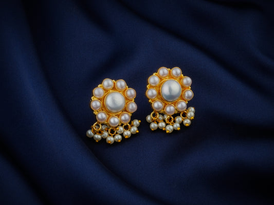 Aamna Pearl Studs