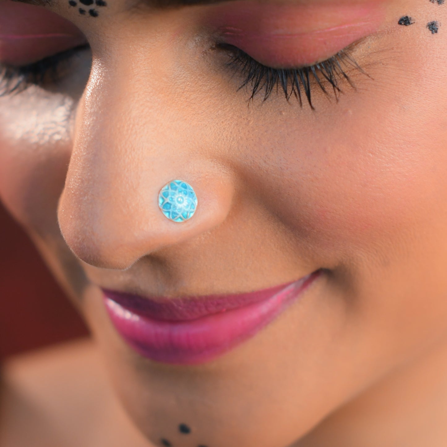 Firozi Meena Silver Nose Pin