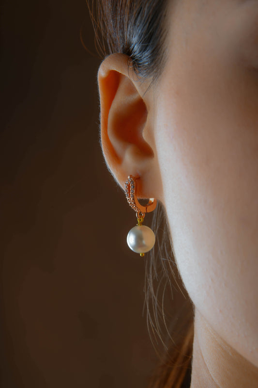 Pearl Rose Gold Earrings