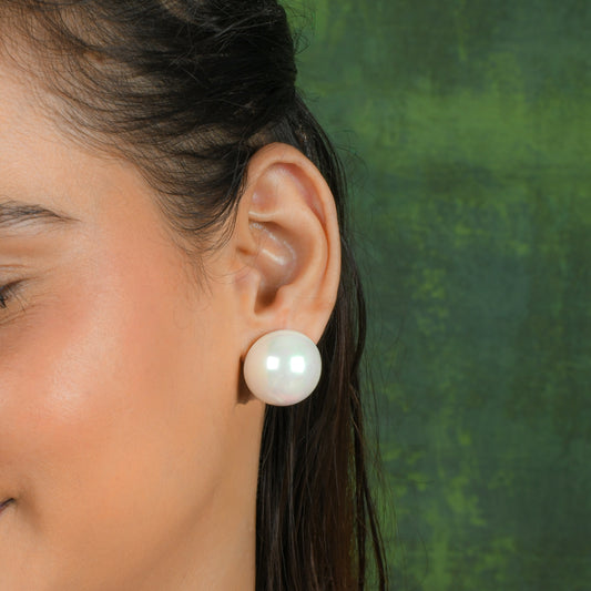 20MM Bold White Pearl Studs