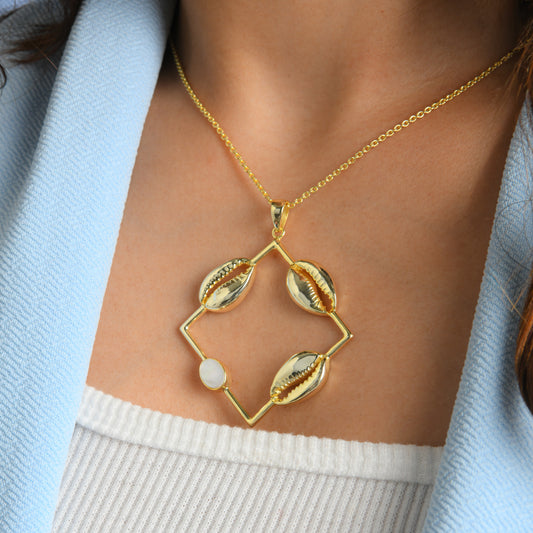 Salty Sands Necklace