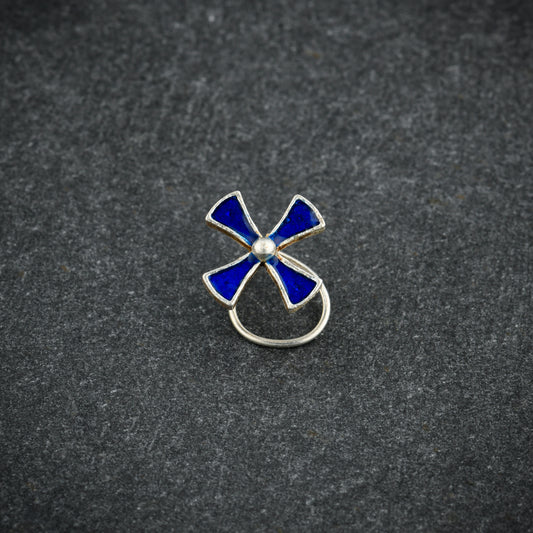 Pin Wheel Navy Silver Nose Pin