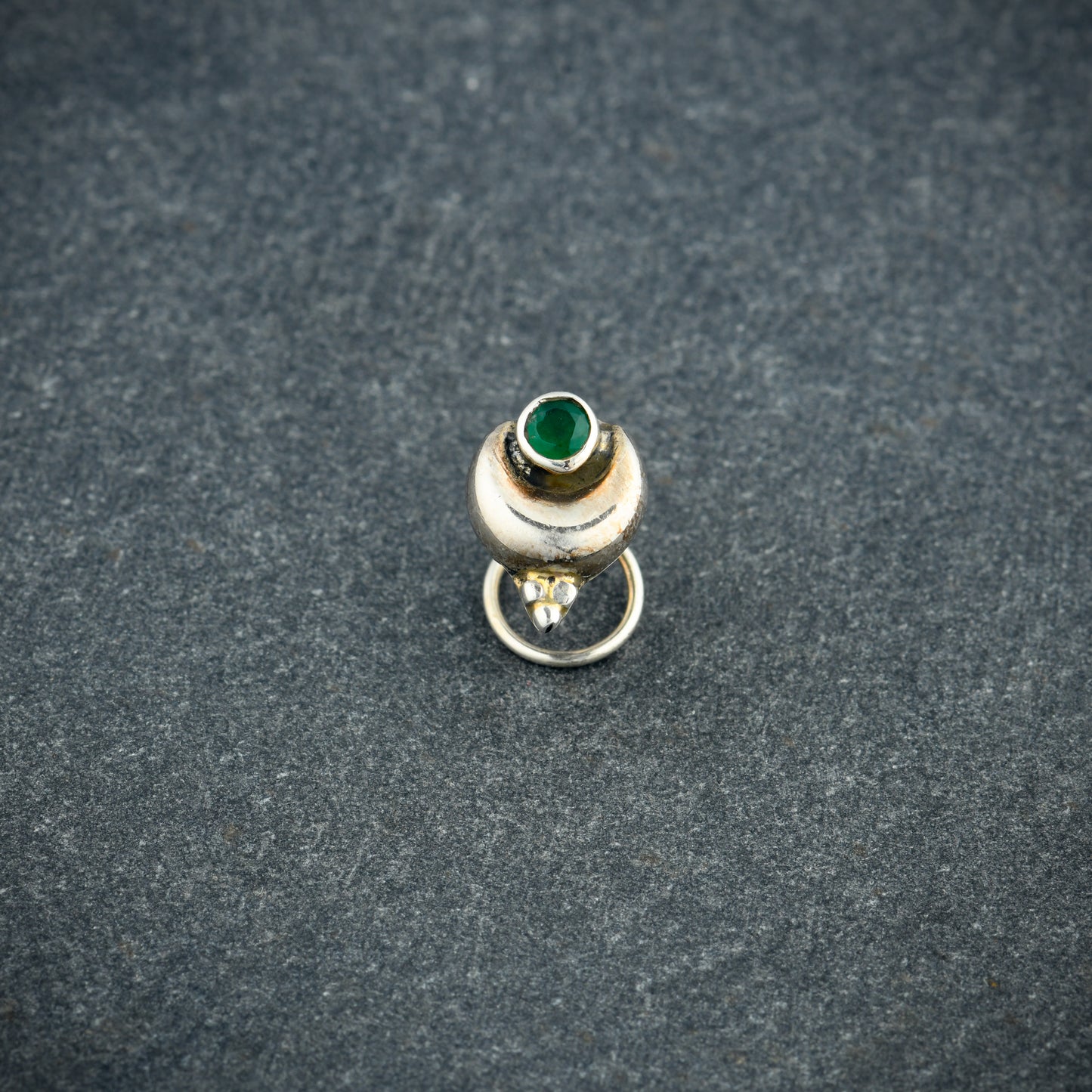 Antique Emerald Moon Silver Nose Pin