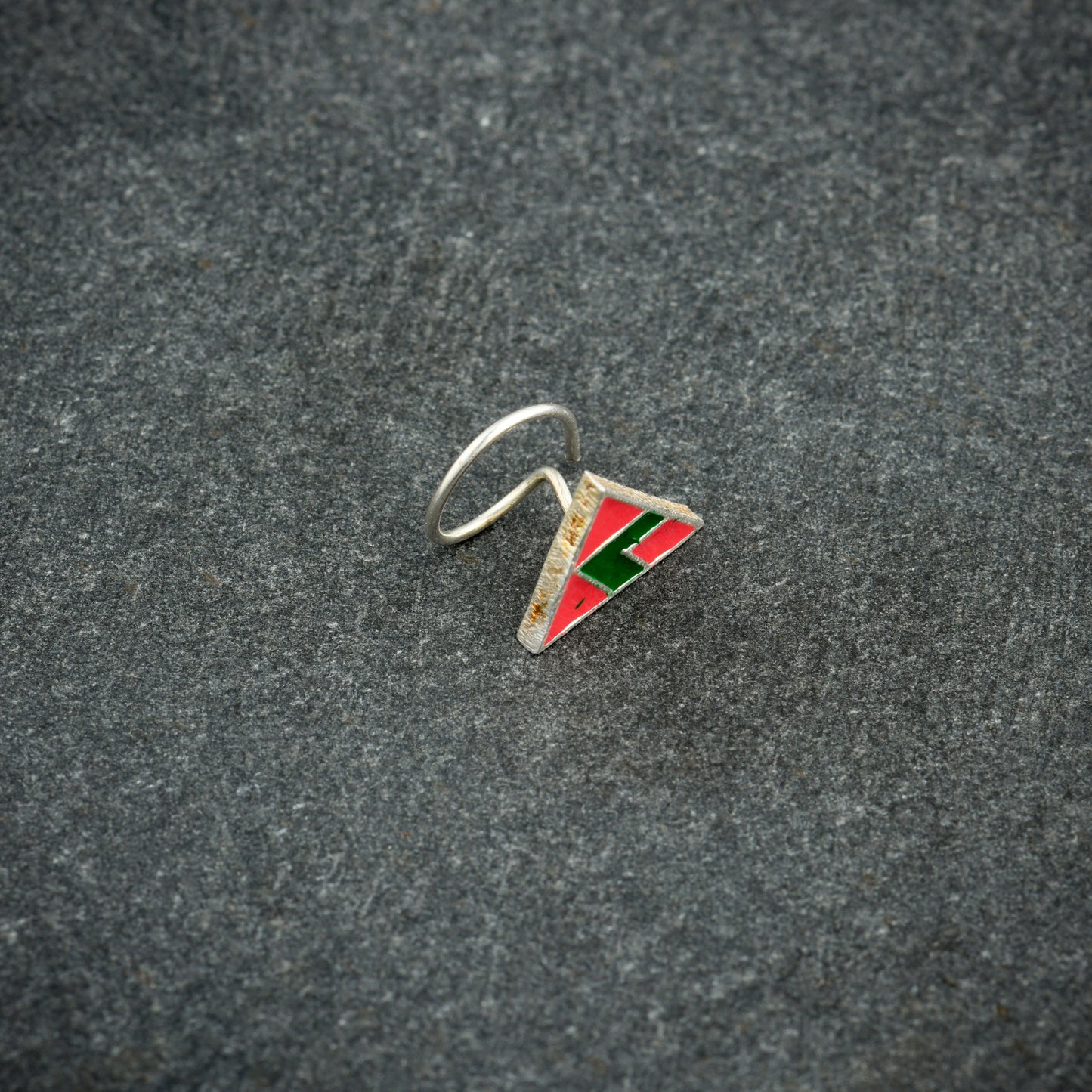 Trikone Enamel Silver Nose Pin( Wire Type)