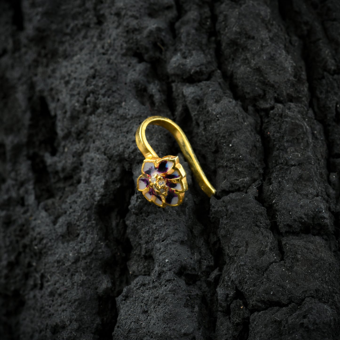 Purple Sensation Gold Plated Silver Nose Pin