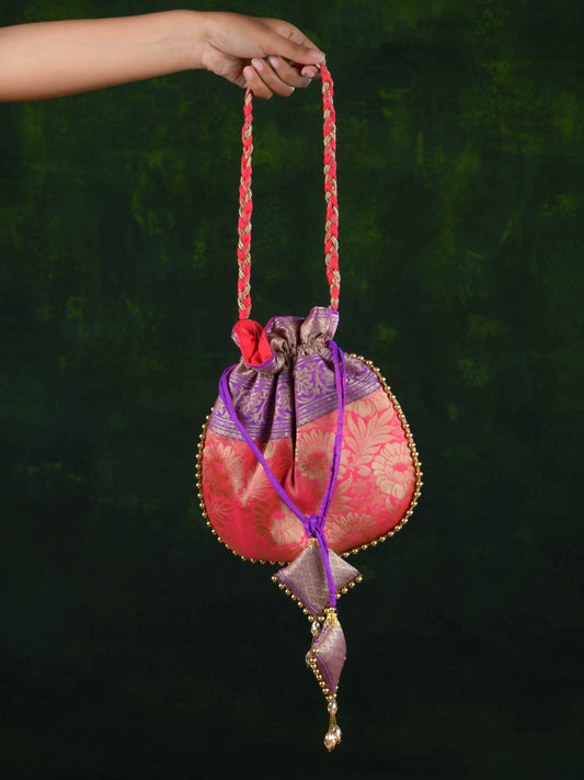 Zeenat Zari Gulabi Silk Potli