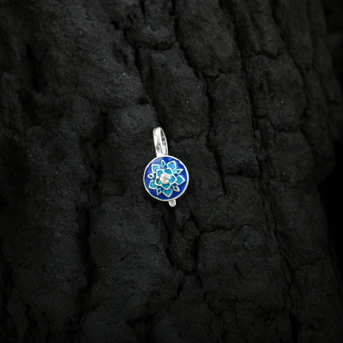 Blue Dahlia Silver Nose Pin