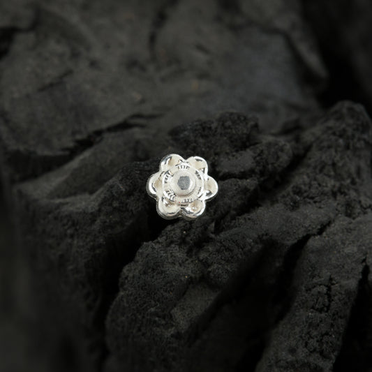 Sada Bahaar Silver Nose Pin