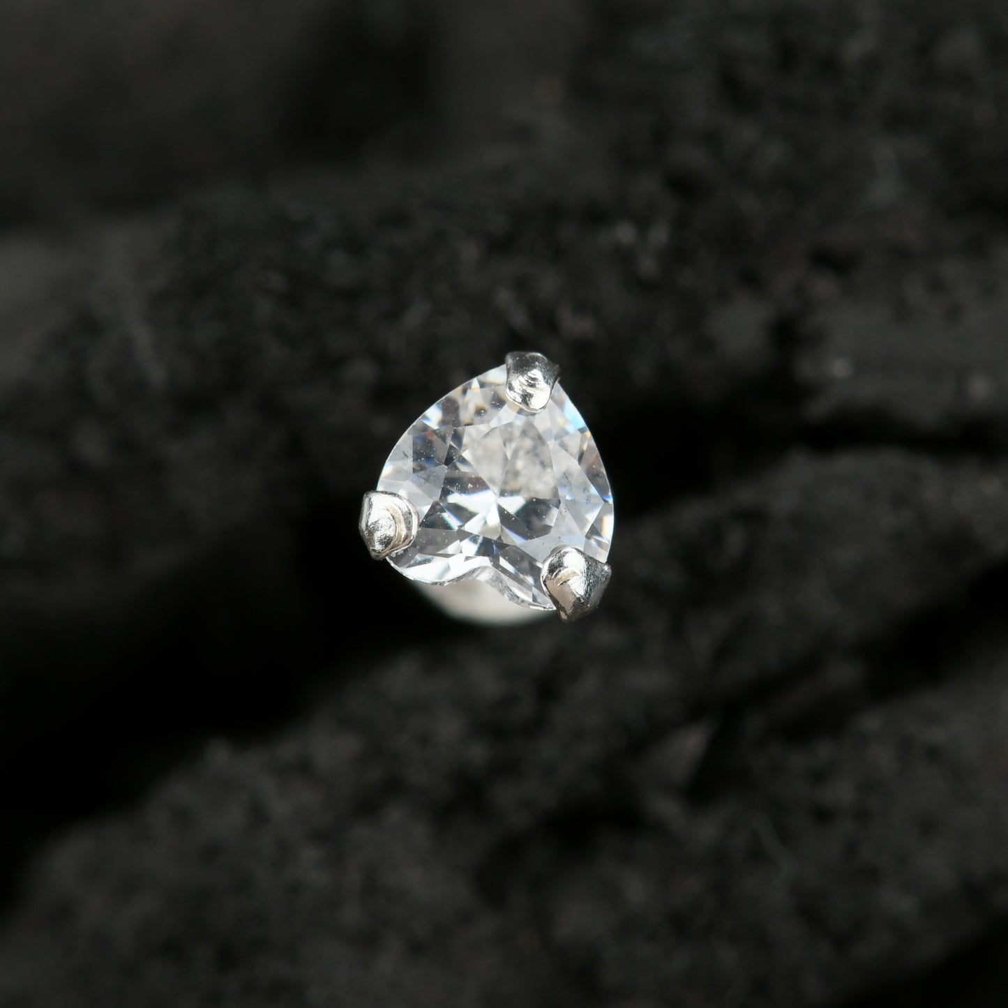 Heart Solitaire CZ Silver Nose Pin