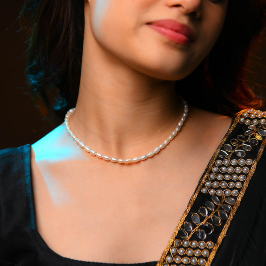 Rice Freshwater Pearls Minimal Necklace
