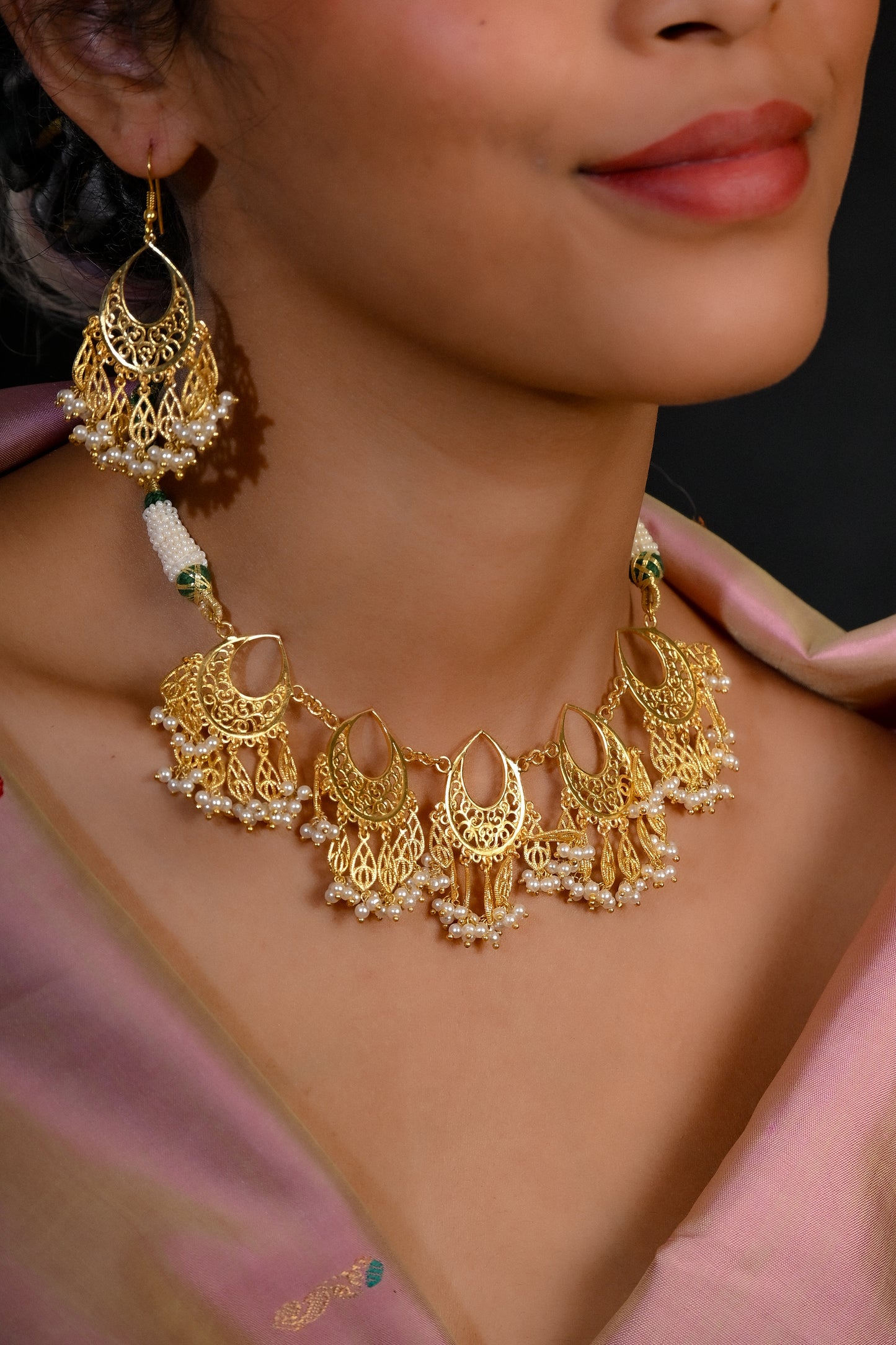 Nazaakat Necklace Set